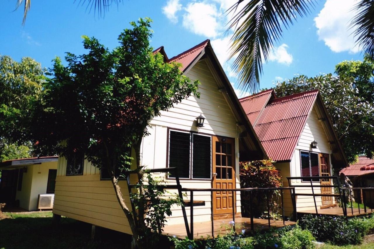 Naphatphorn Resort Tha Kradan Luaran gambar